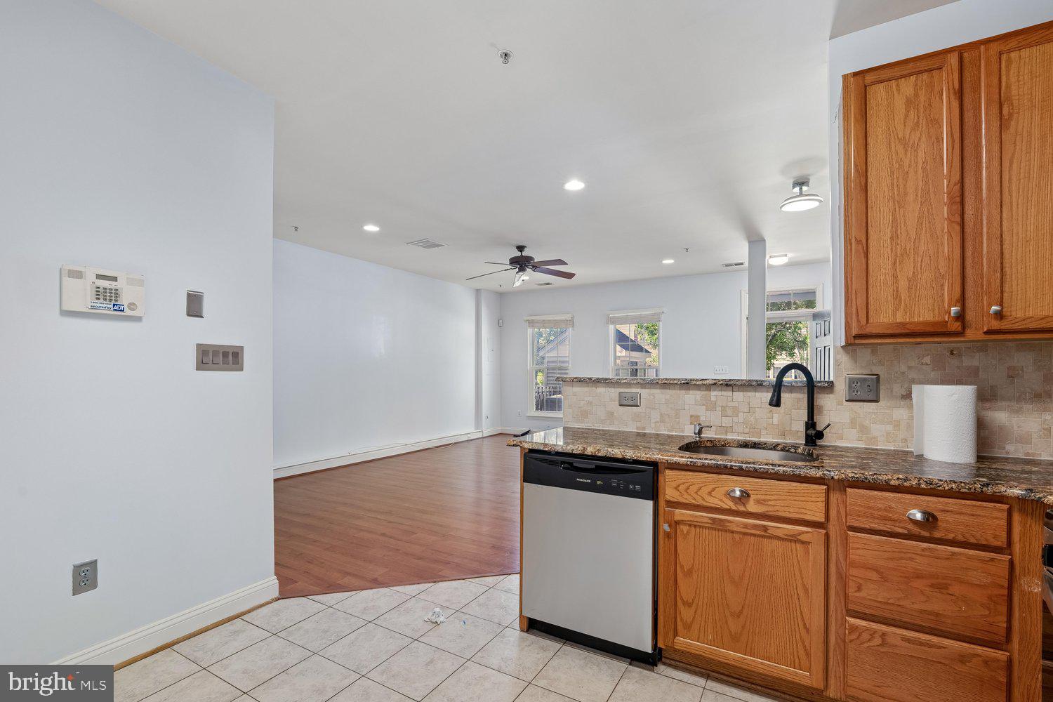 RIVER COLONY - Residential