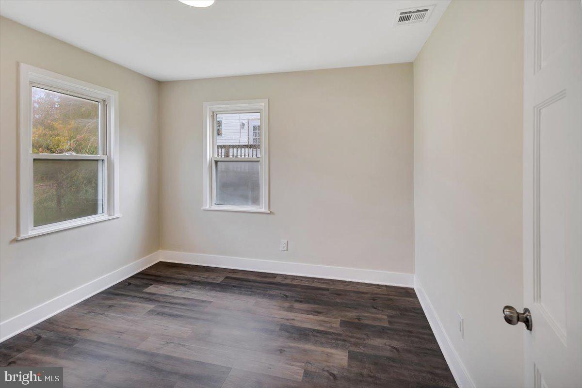 LUTHERVILLE - Residential