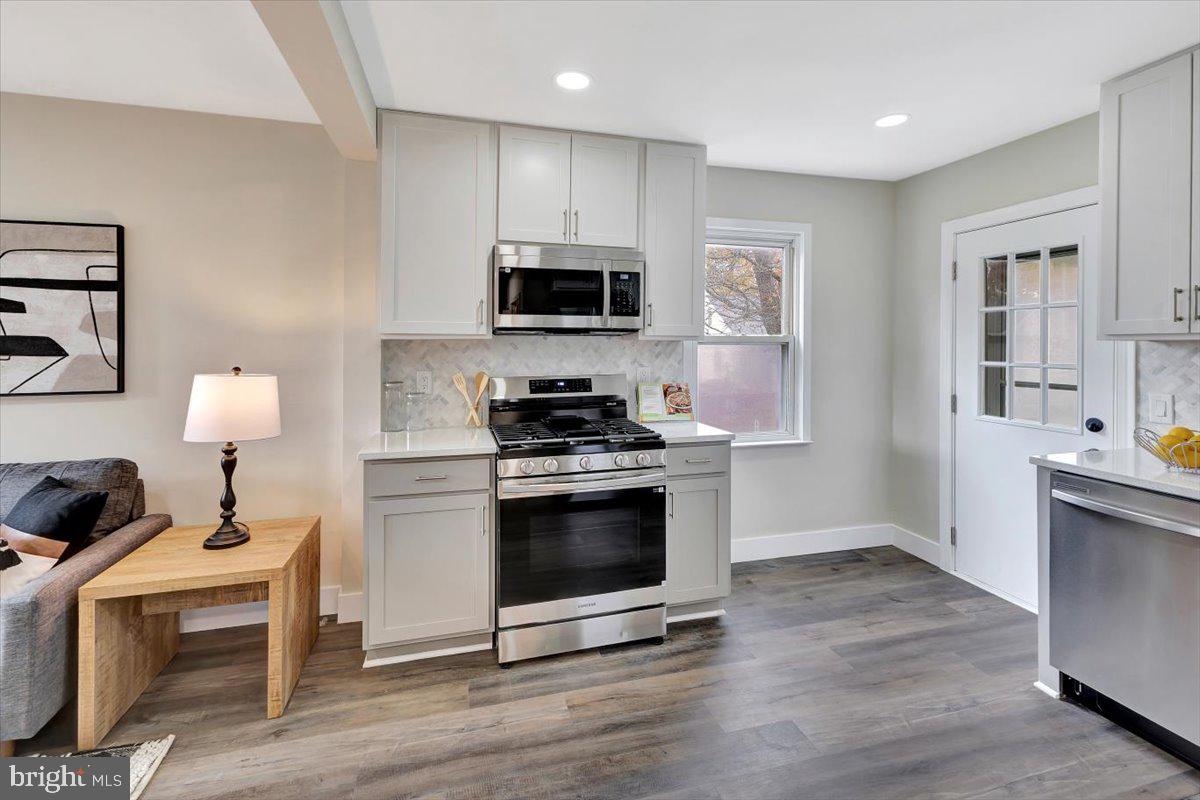 LUTHERVILLE - Residential