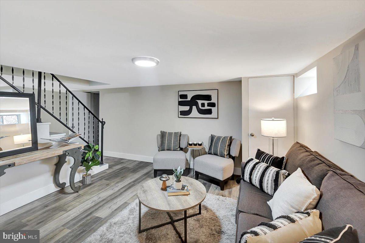 LUTHERVILLE - Residential