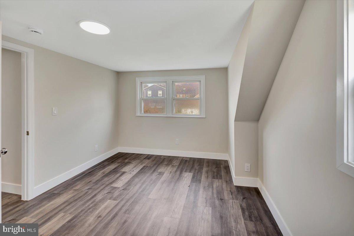 LUTHERVILLE - Residential