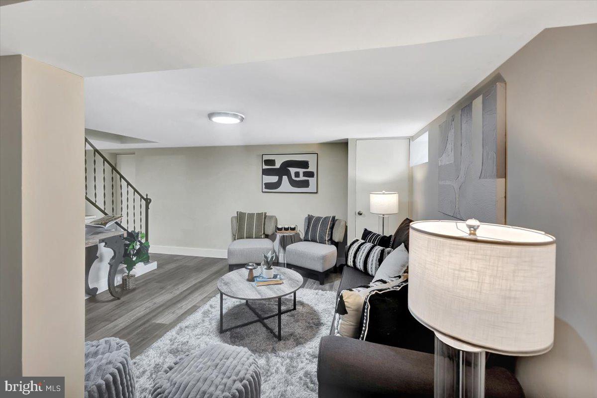 LUTHERVILLE - Residential