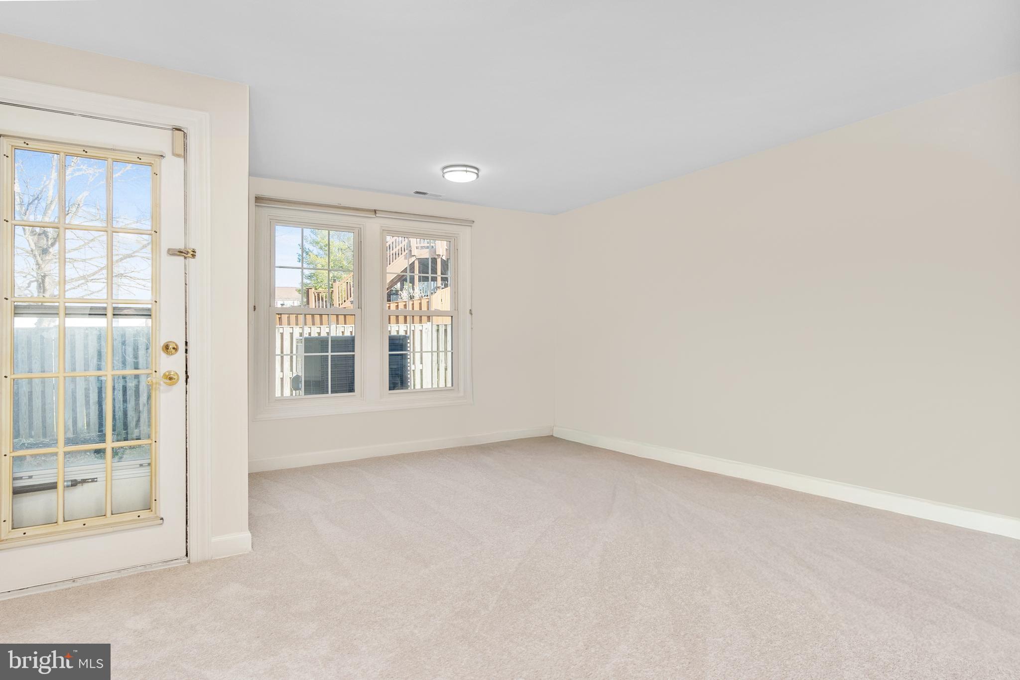 SPRING RIDGE - Residential