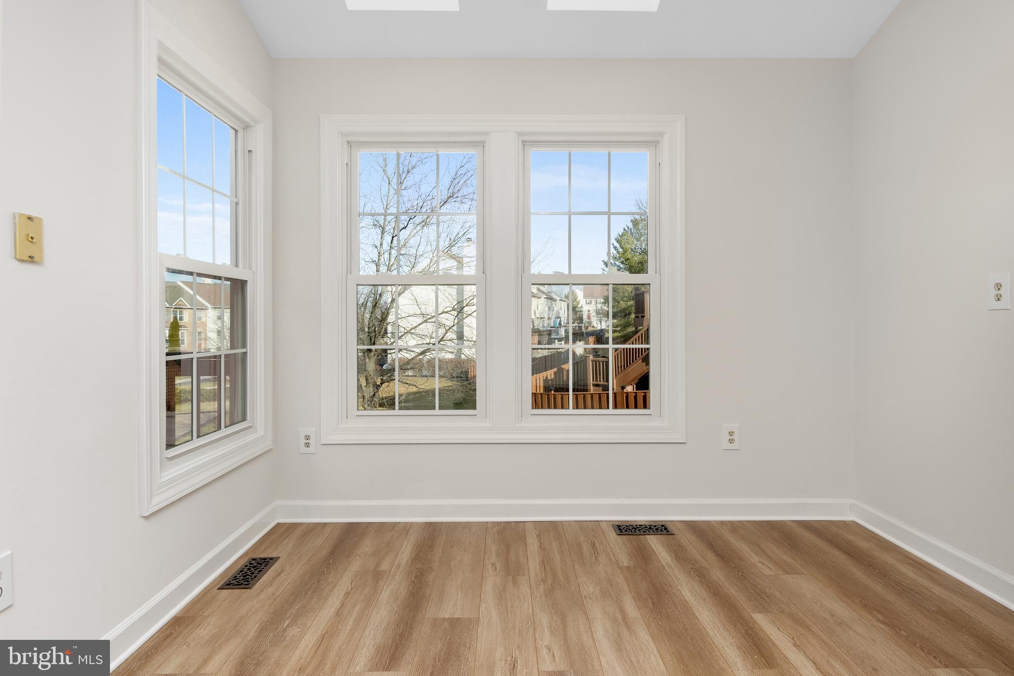 SPRING RIDGE - Residential