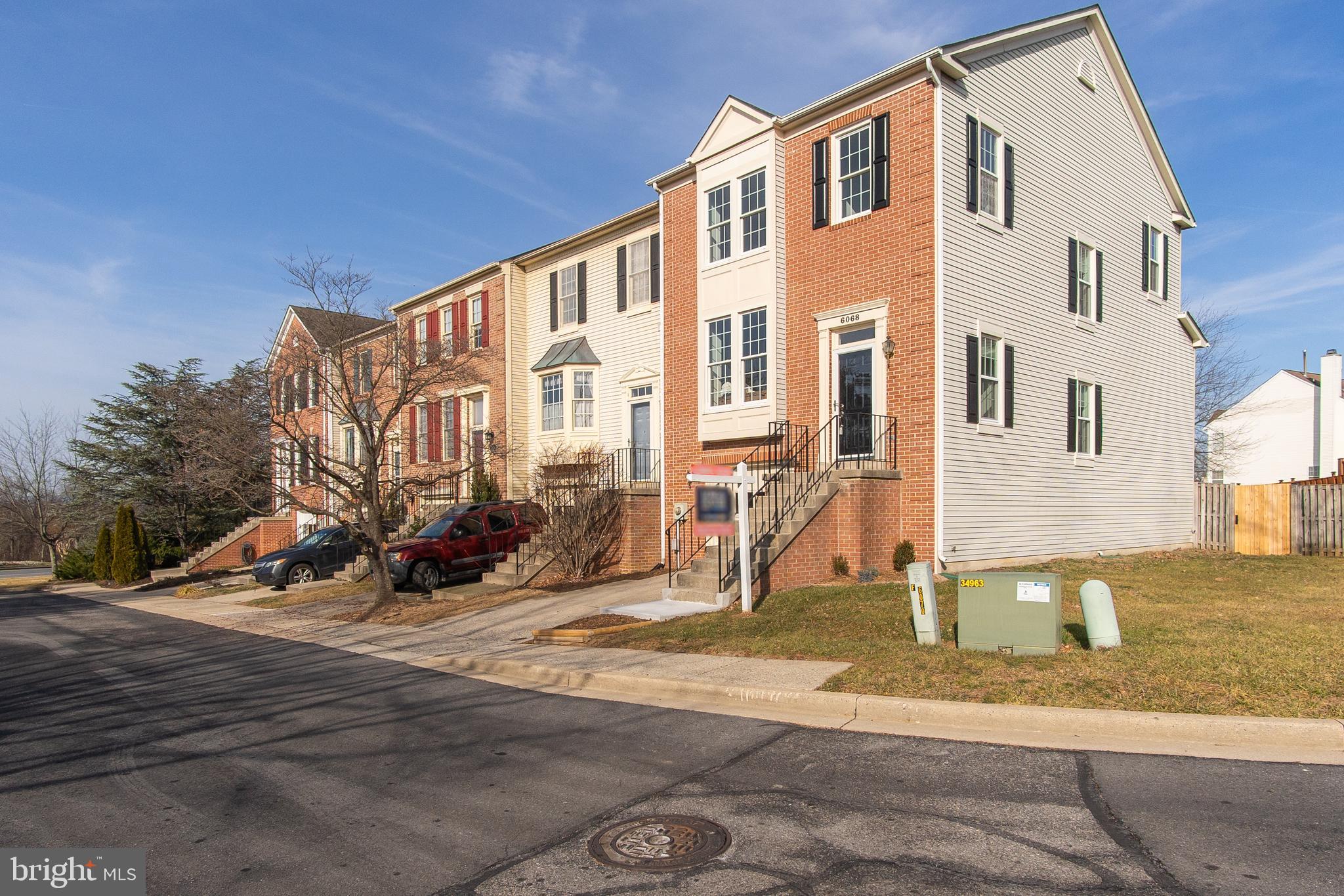 SPRING RIDGE - Residential