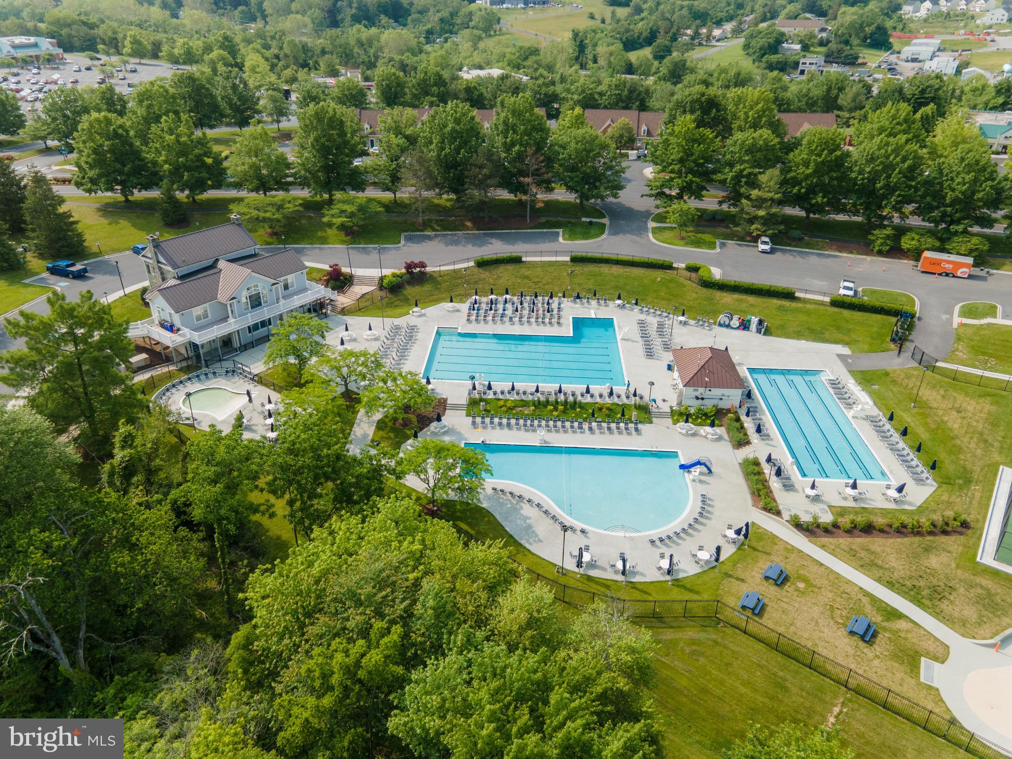 SPRING RIDGE - Residential