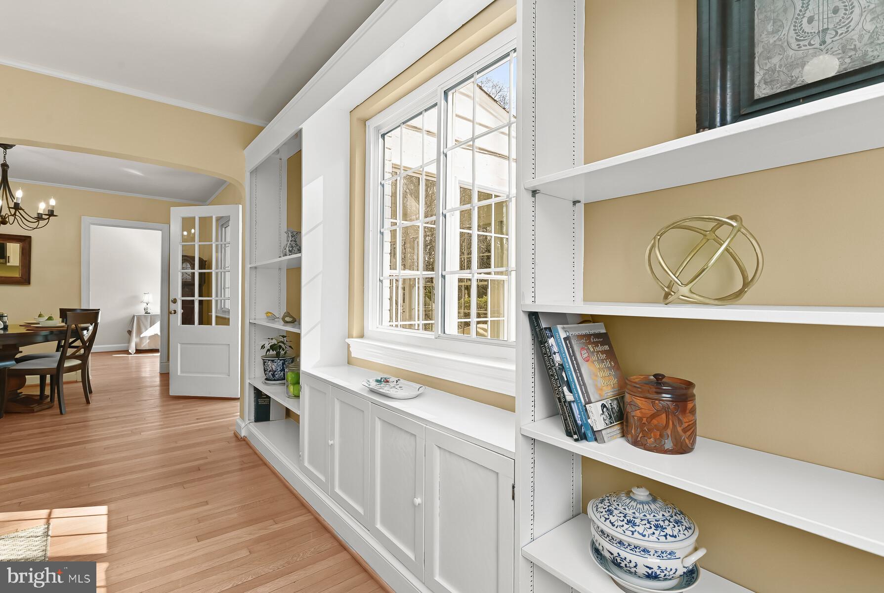 WOODACRES - Residential