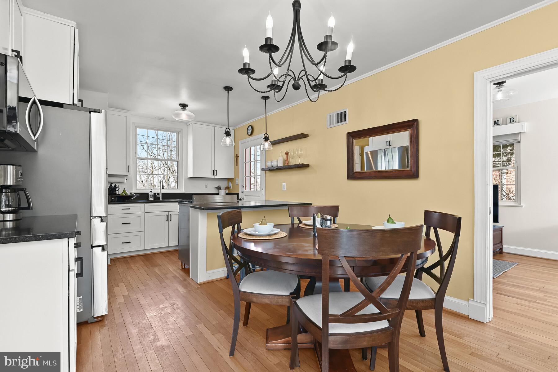 WOODACRES - Residential