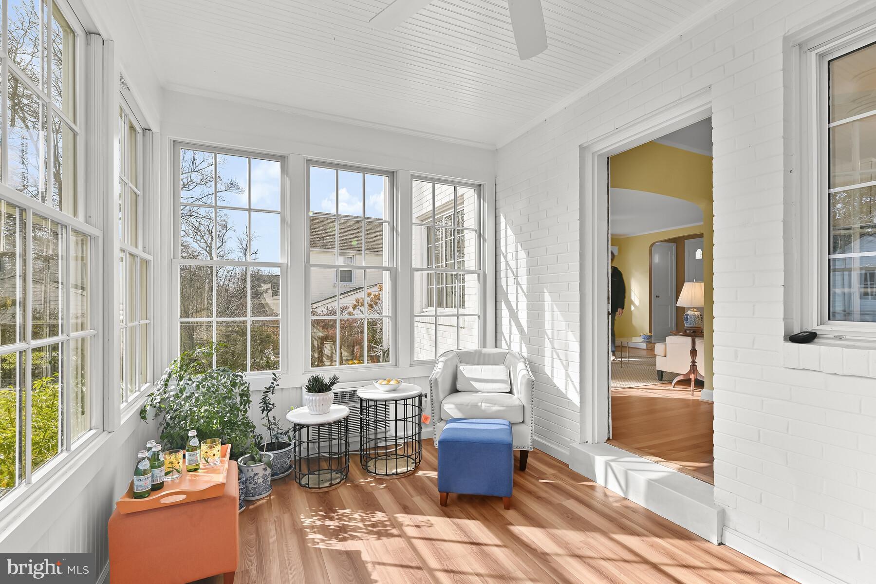 WOODACRES - Residential