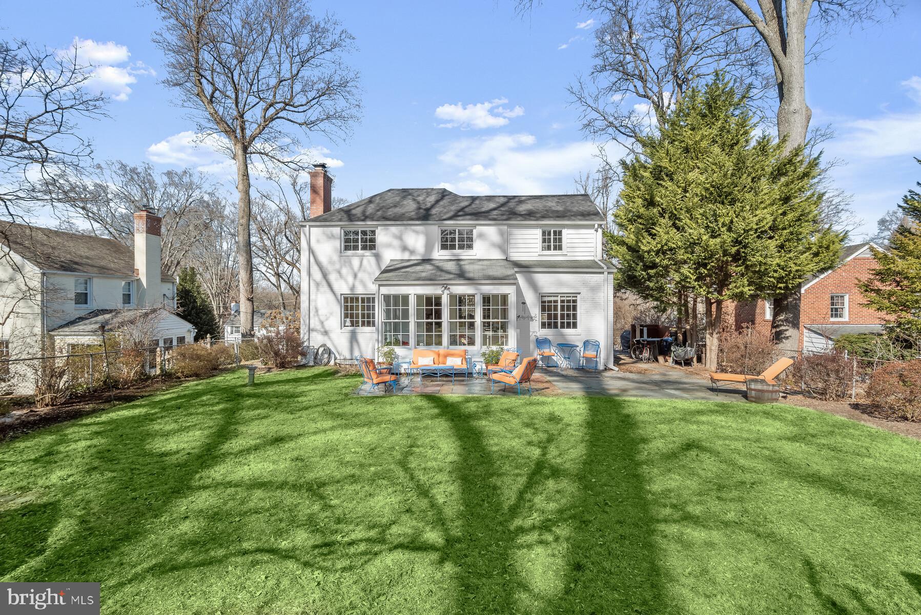 WOODACRES - Residential