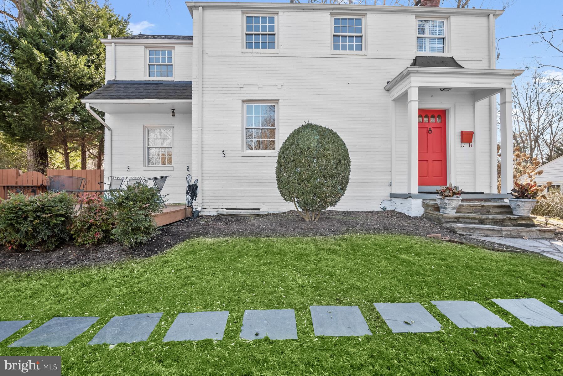 WOODACRES - Residential