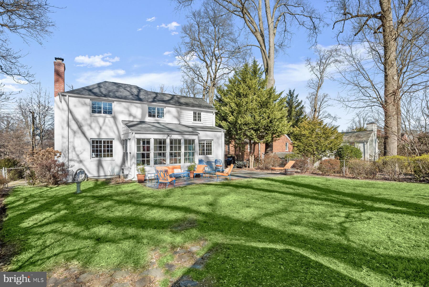 WOODACRES - Residential