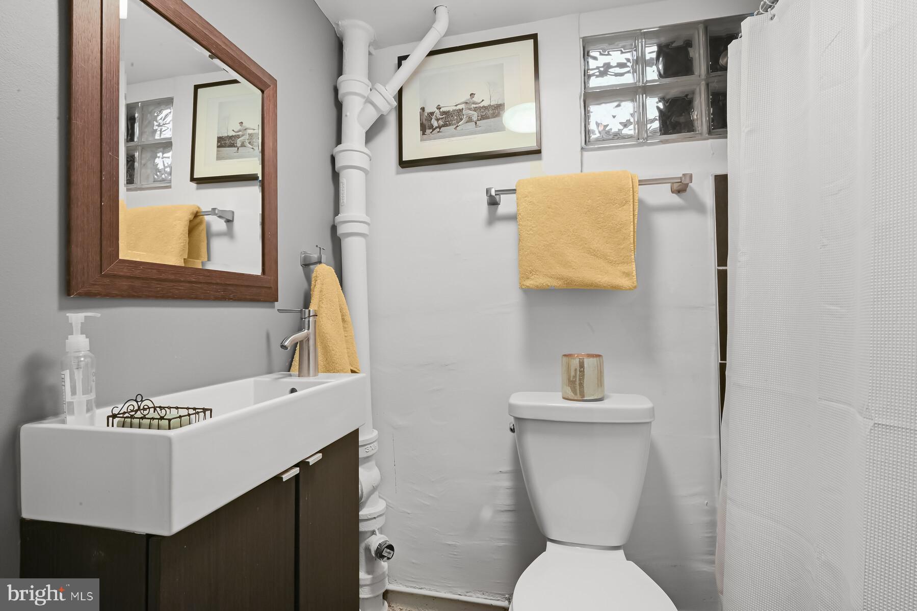 WOODACRES - Residential