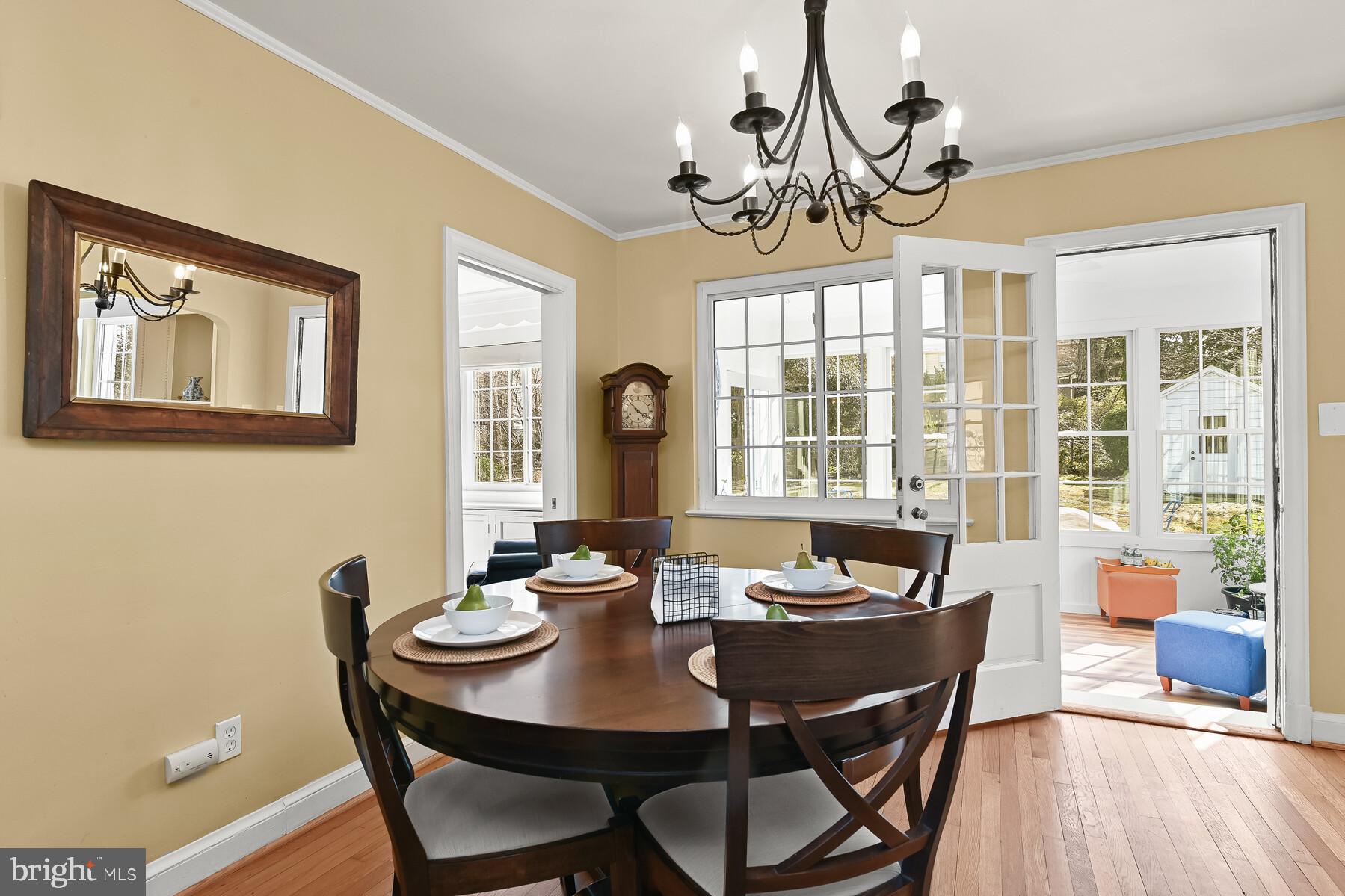 WOODACRES - Residential