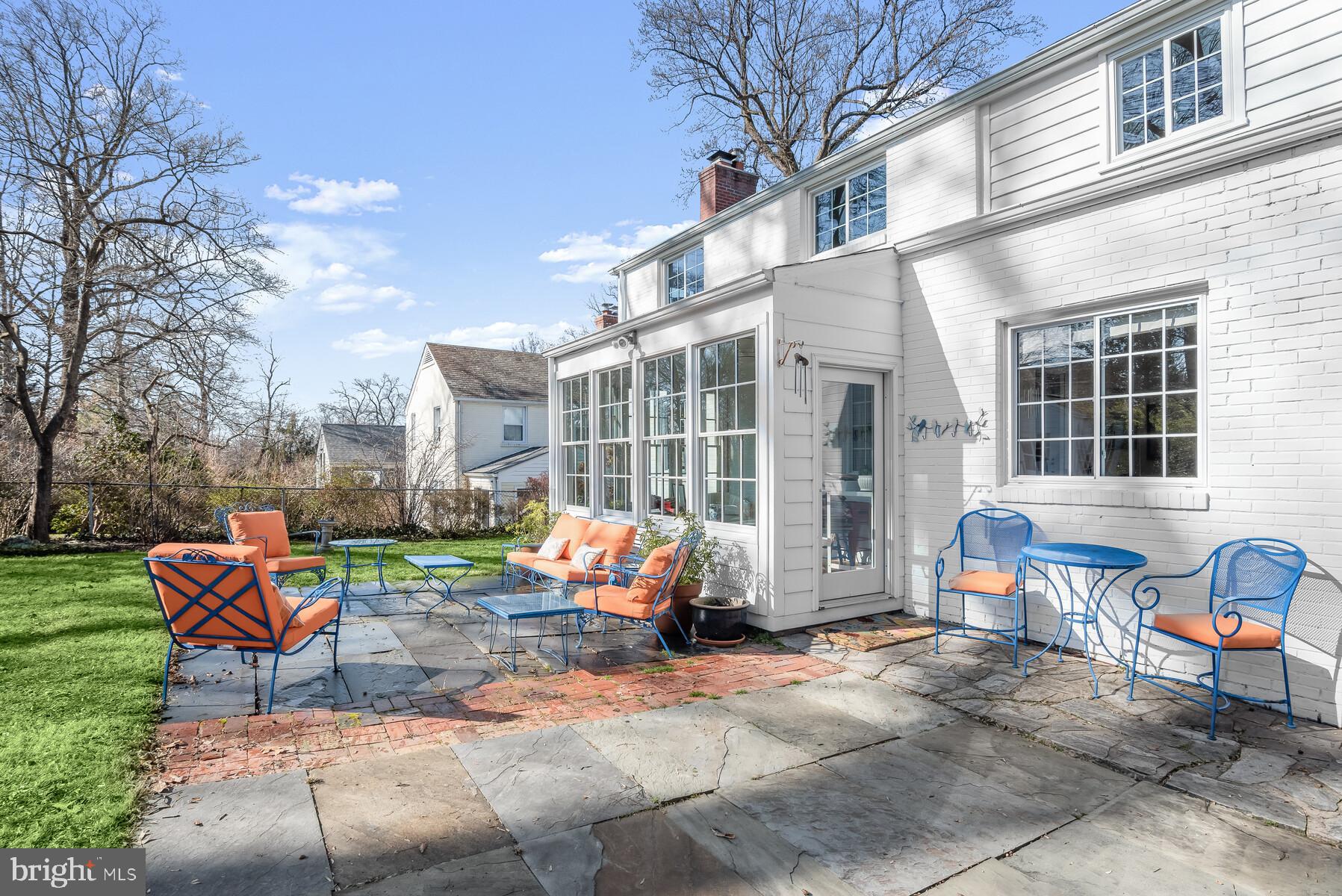 WOODACRES - Residential