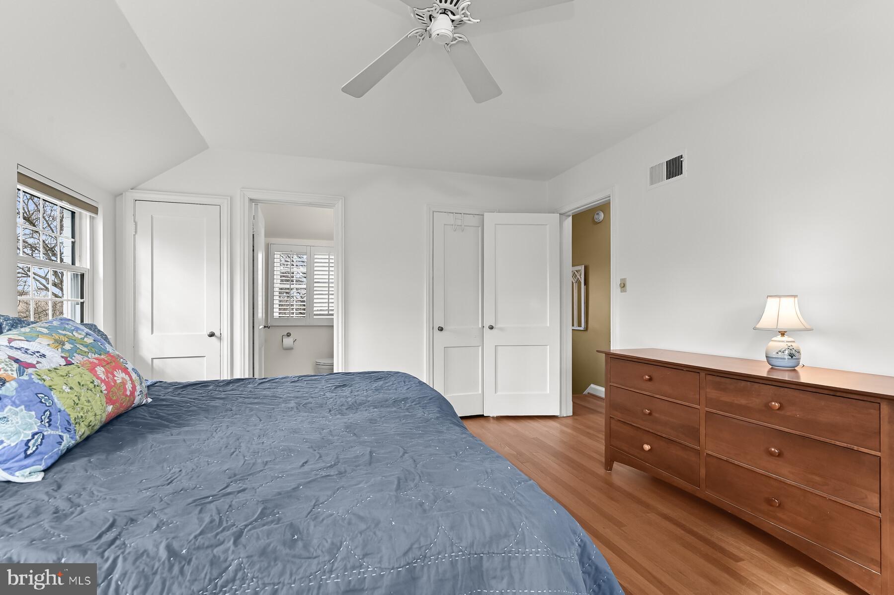 WOODACRES - Residential