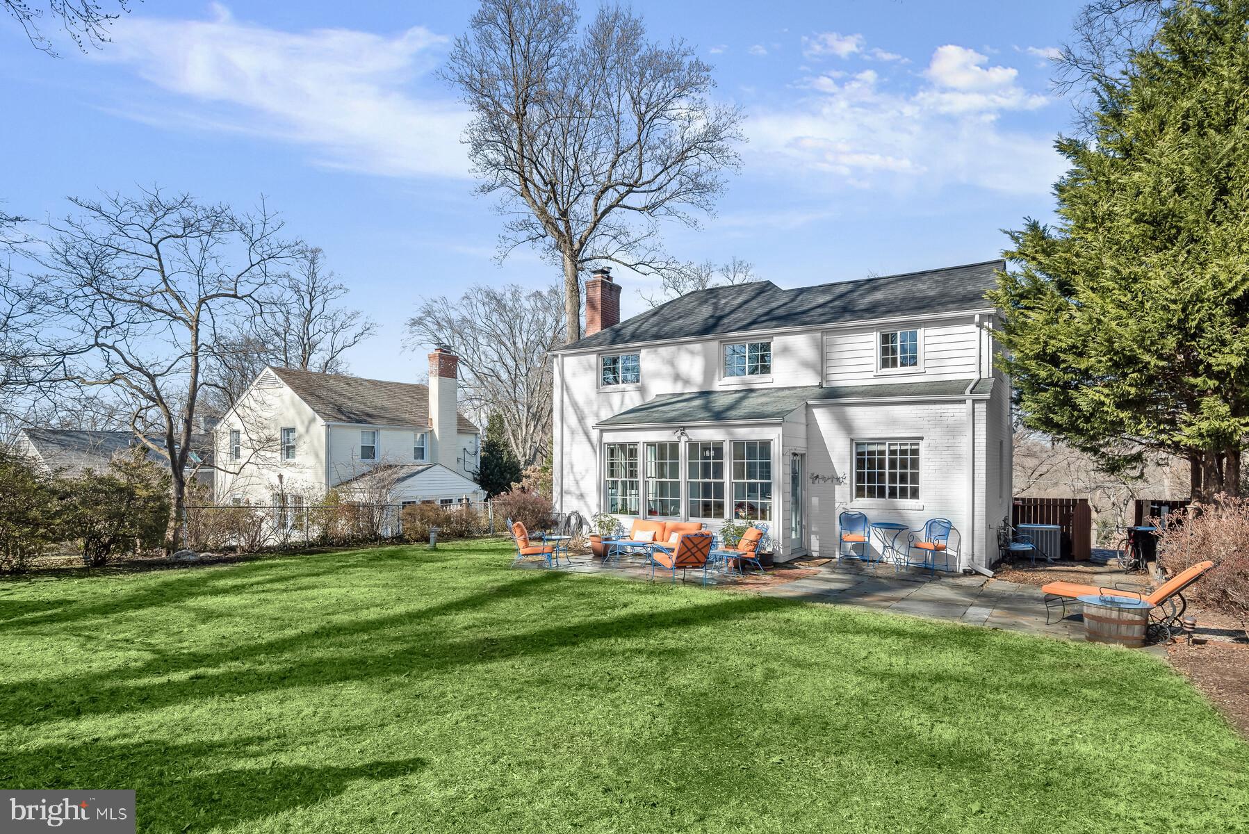 WOODACRES - Residential