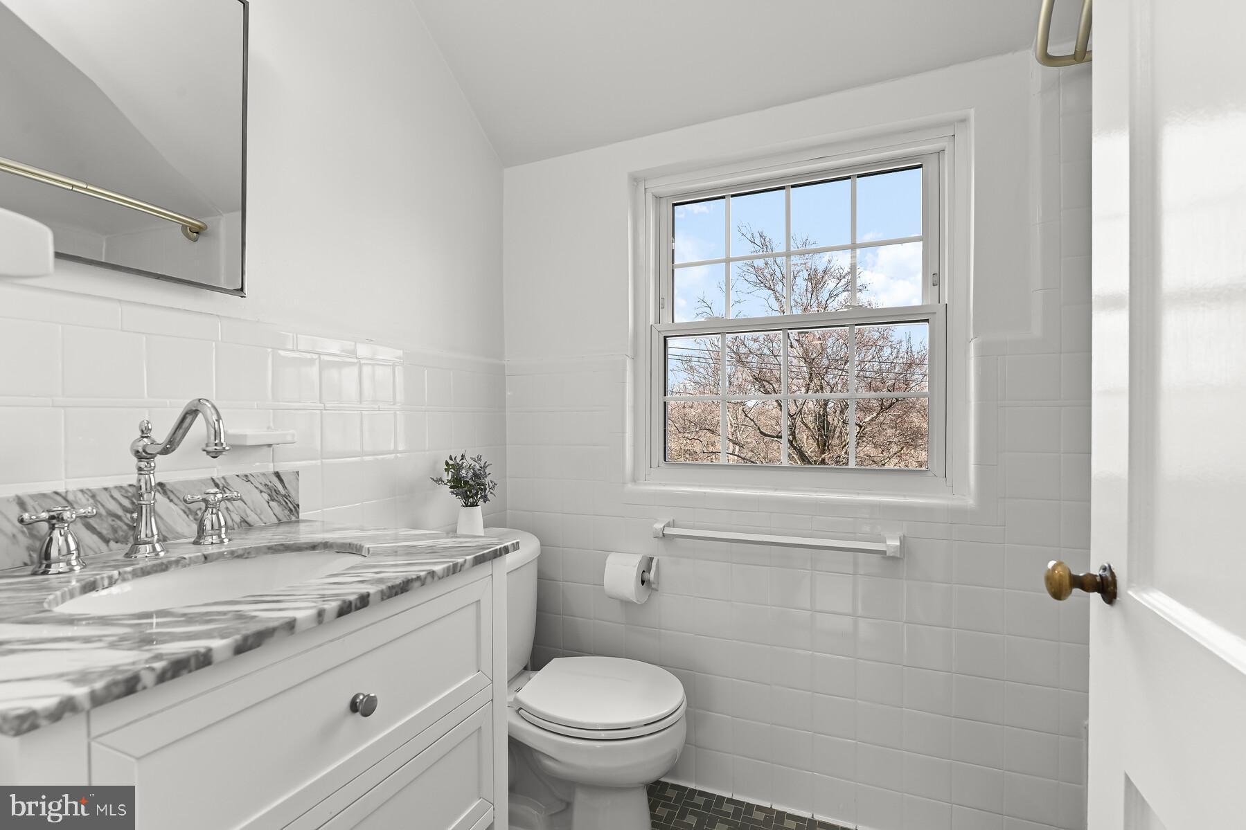 WOODACRES - Residential