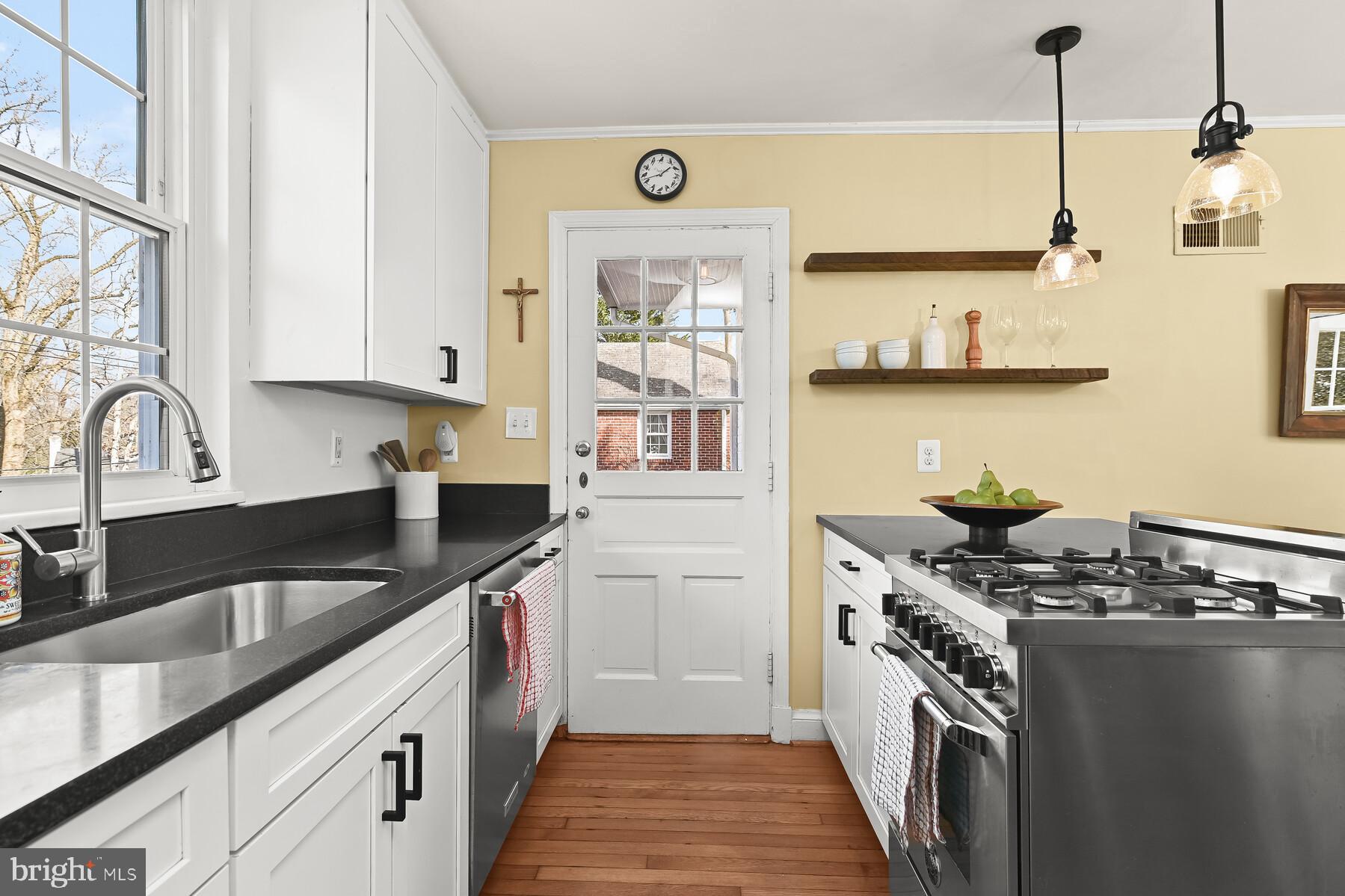 WOODACRES - Residential