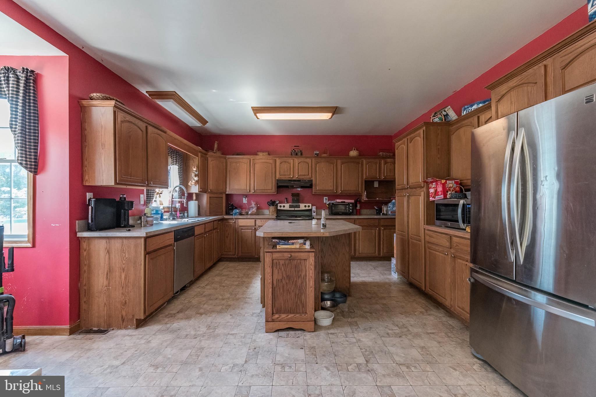 CRESTVIEW ACRES - Residential