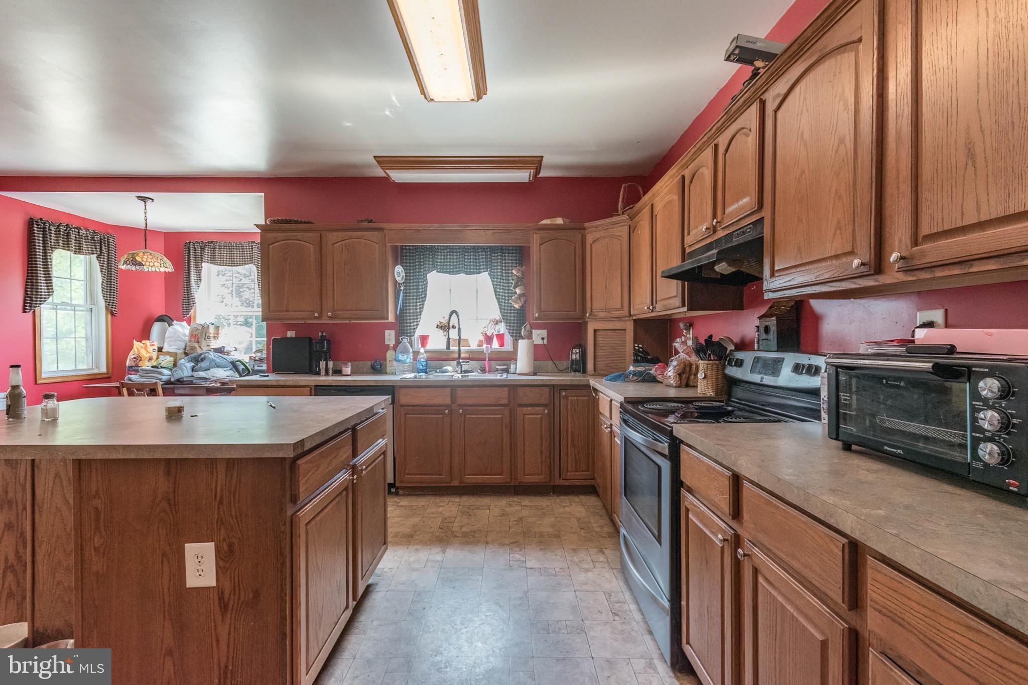 CRESTVIEW ACRES - Residential