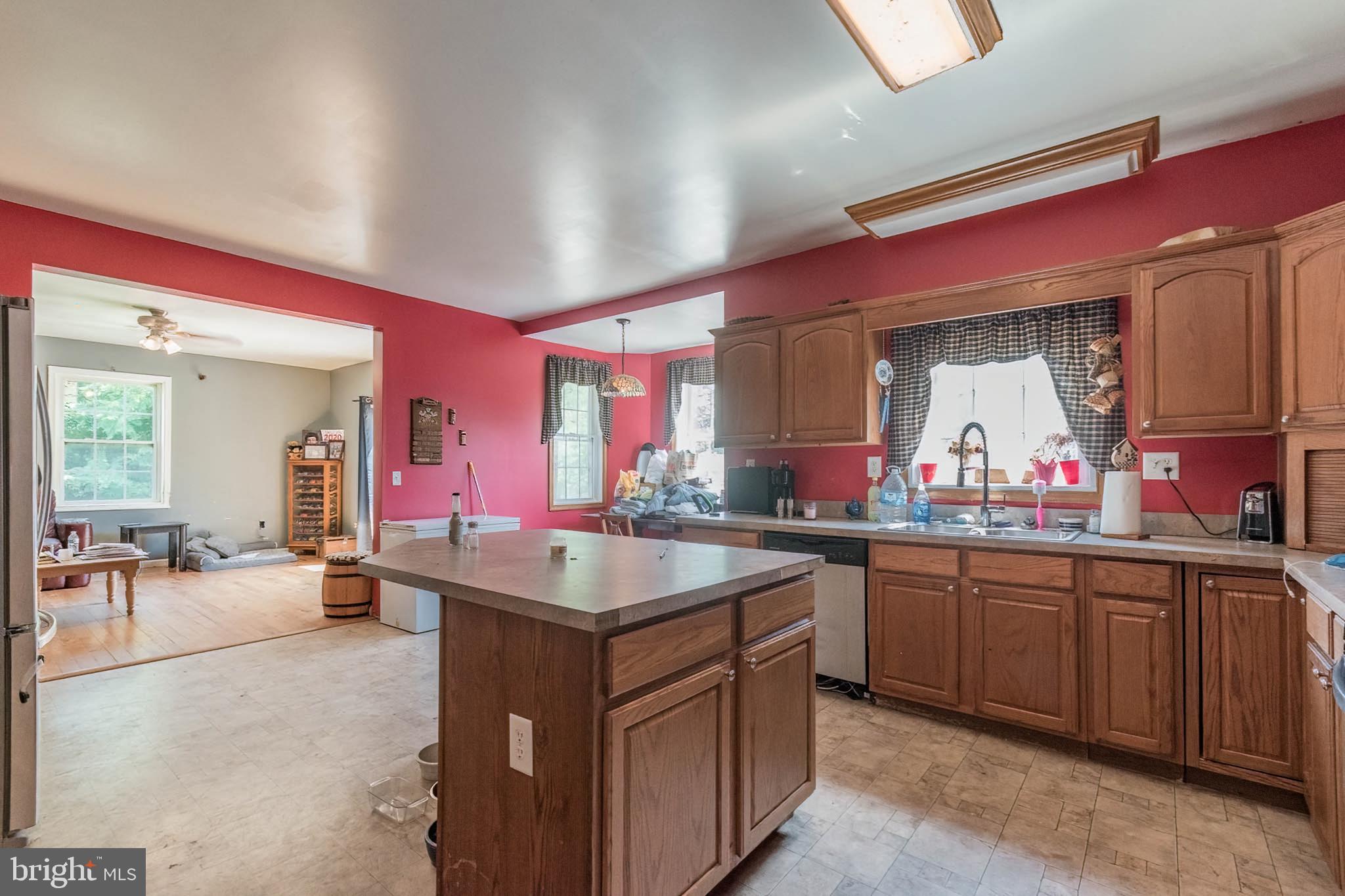 CRESTVIEW ACRES - Residential