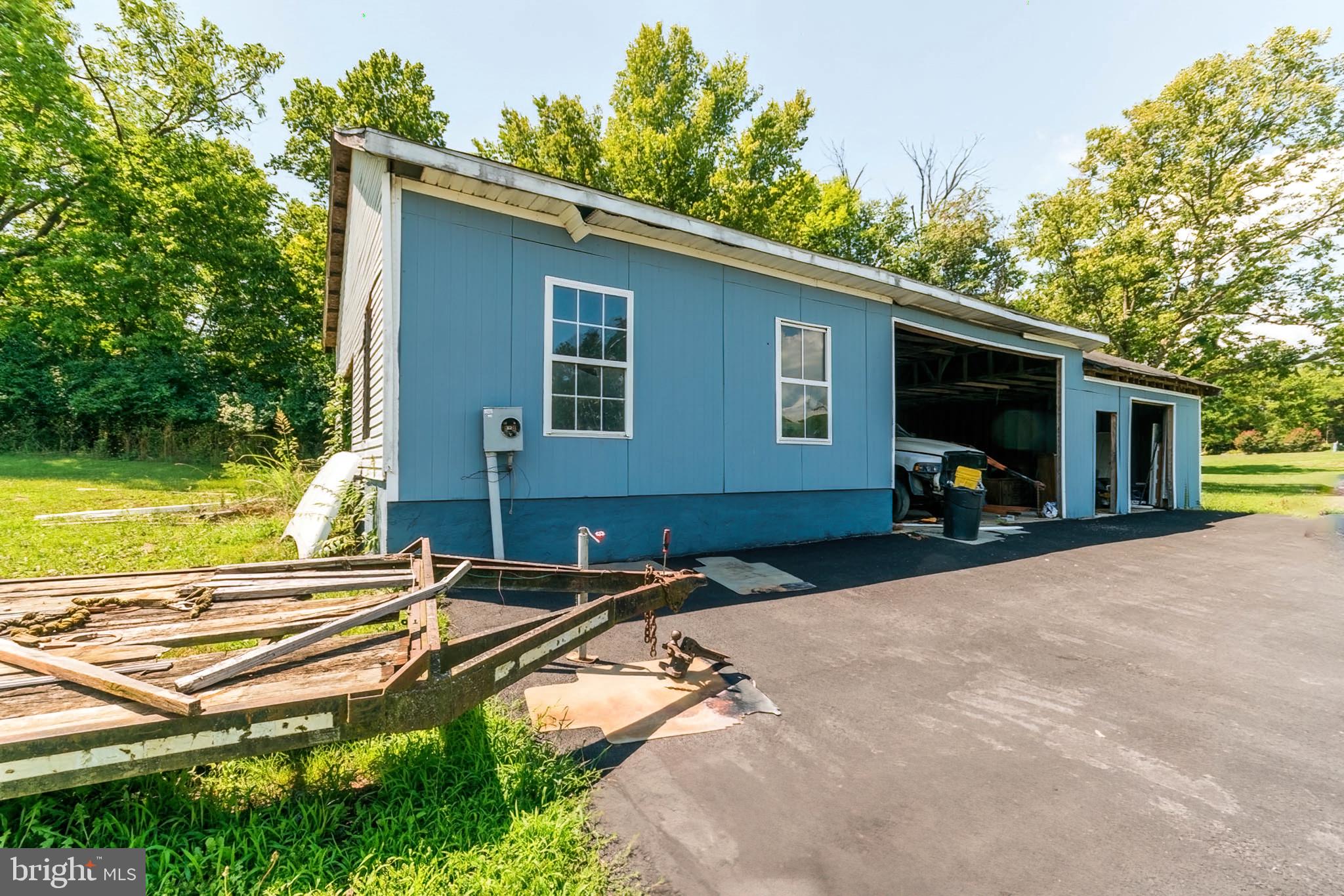 CRESTVIEW ACRES - Residential