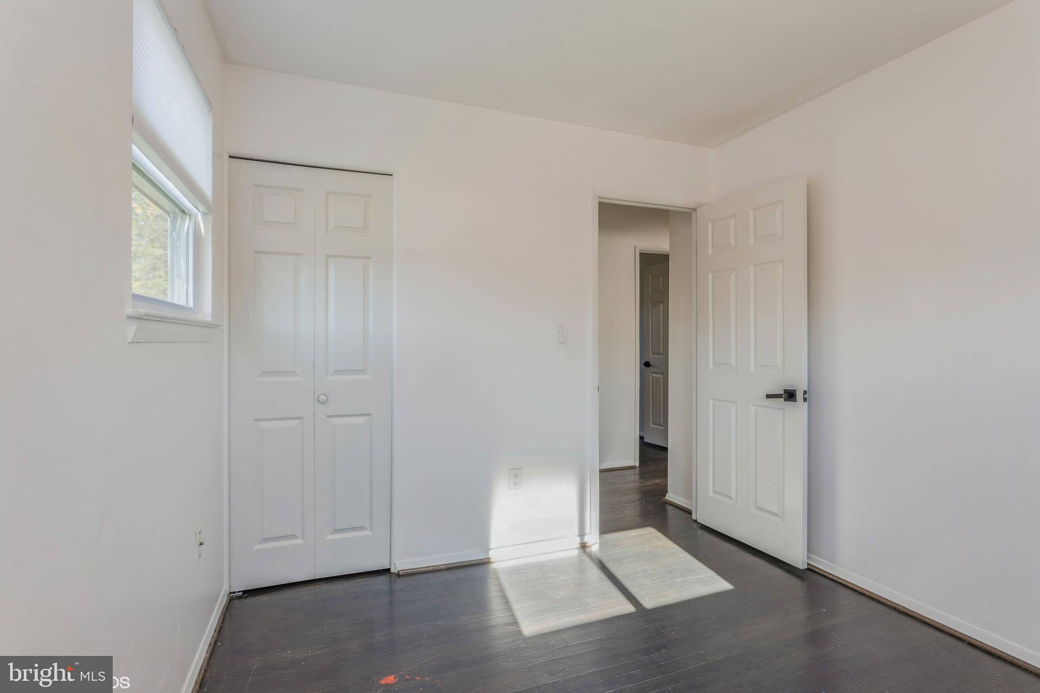 IMPERIAL GARDENS - Residential Lease