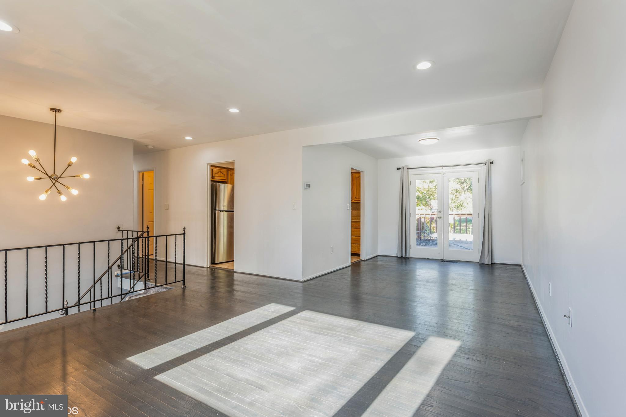 IMPERIAL GARDENS - Residential Lease