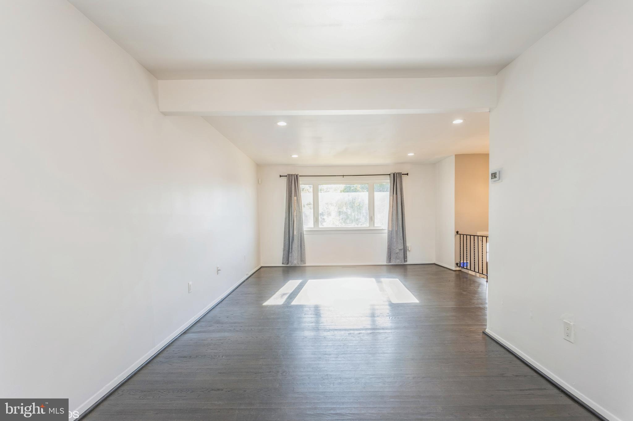 IMPERIAL GARDENS - Residential Lease