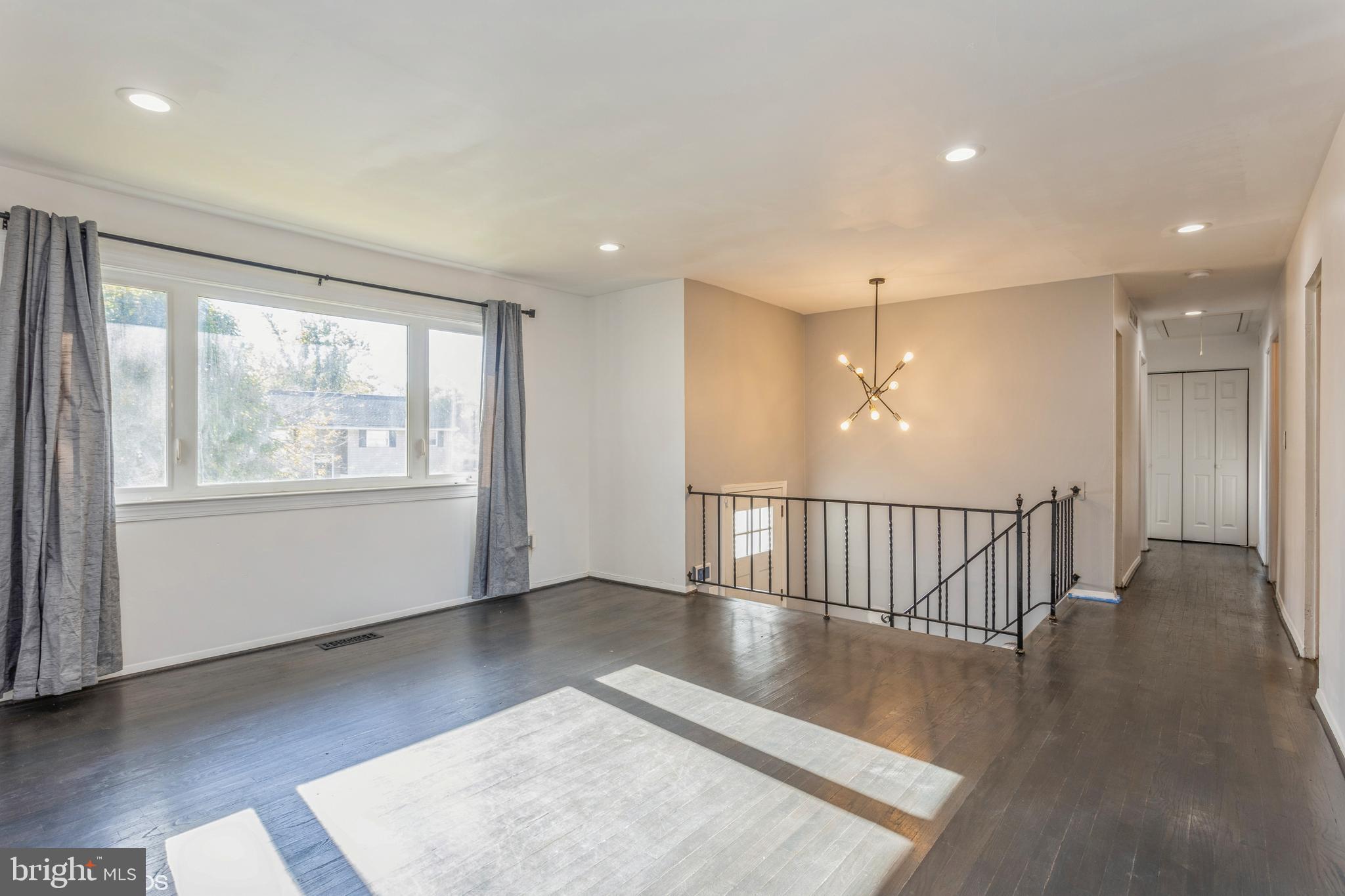 IMPERIAL GARDENS - Residential Lease