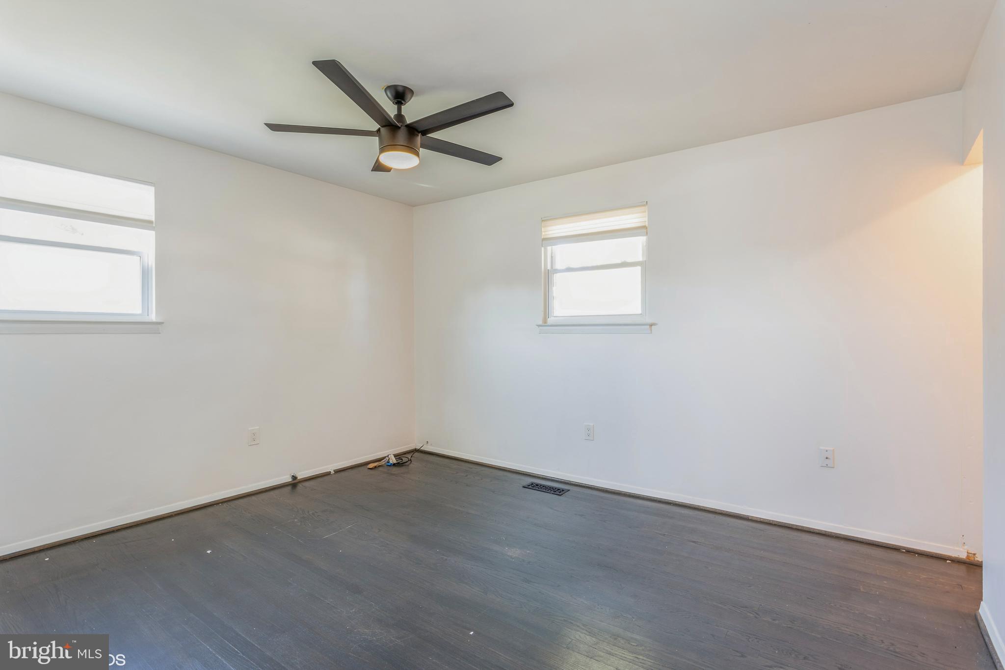 IMPERIAL GARDENS - Residential Lease