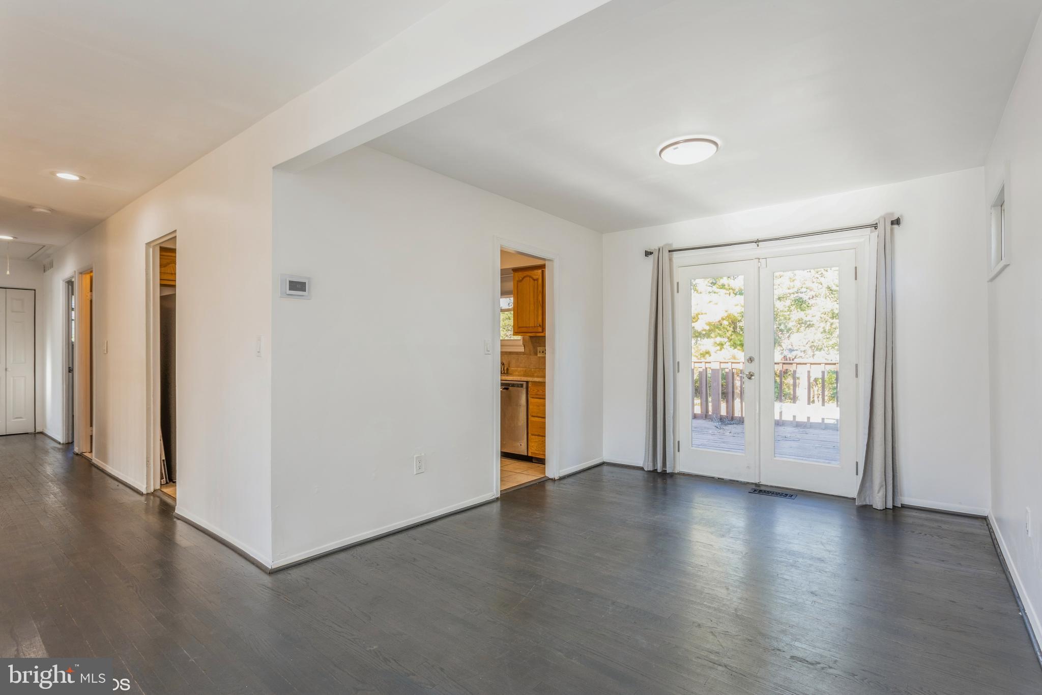 IMPERIAL GARDENS - Residential Lease