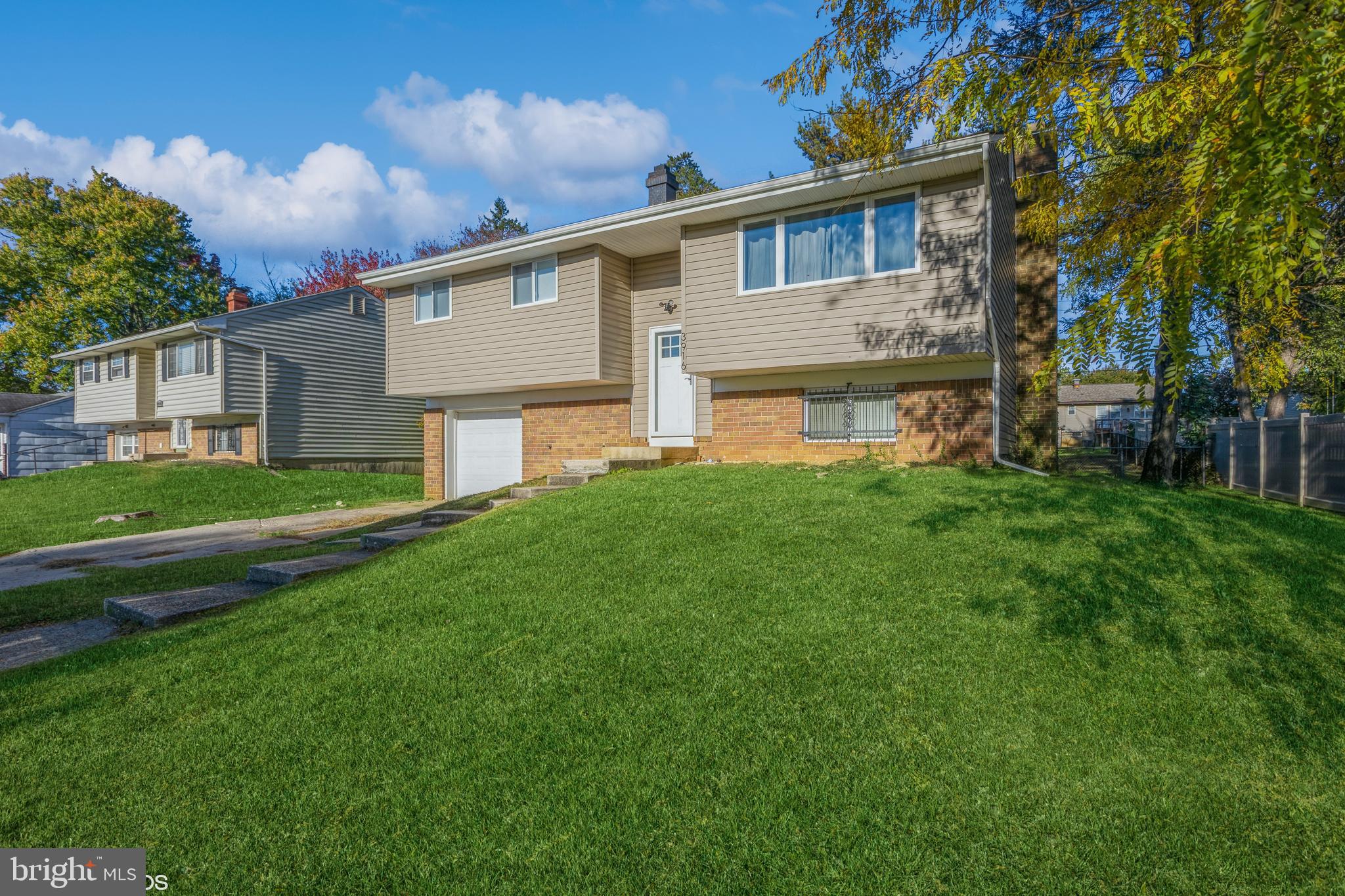 IMPERIAL GARDENS - Residential Lease