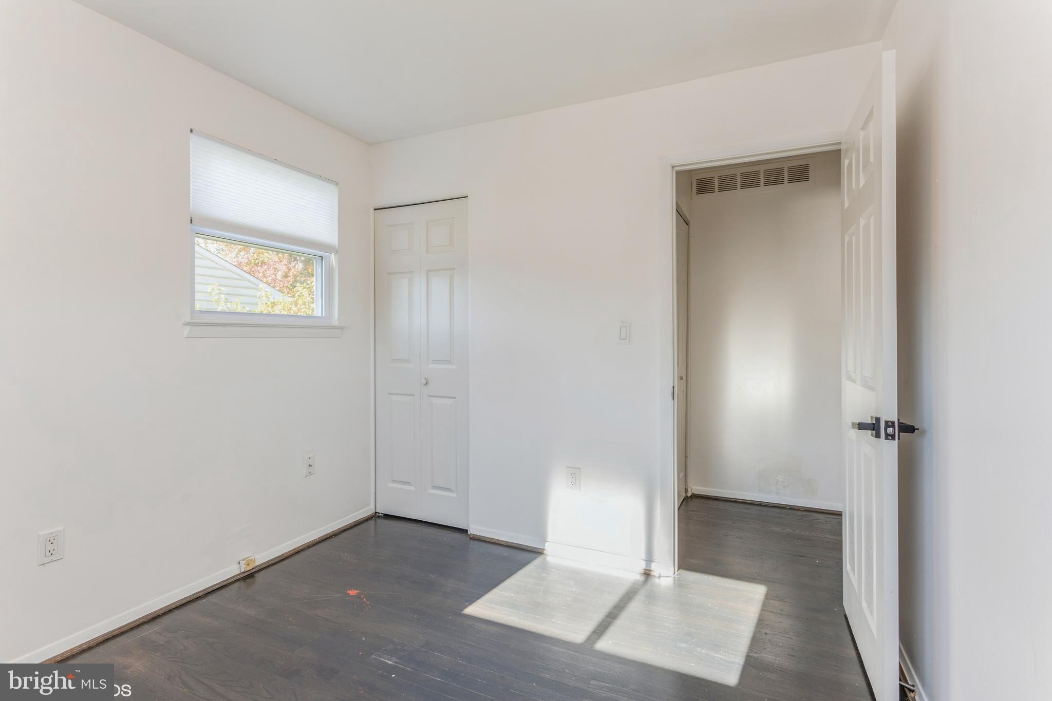 IMPERIAL GARDENS - Residential Lease