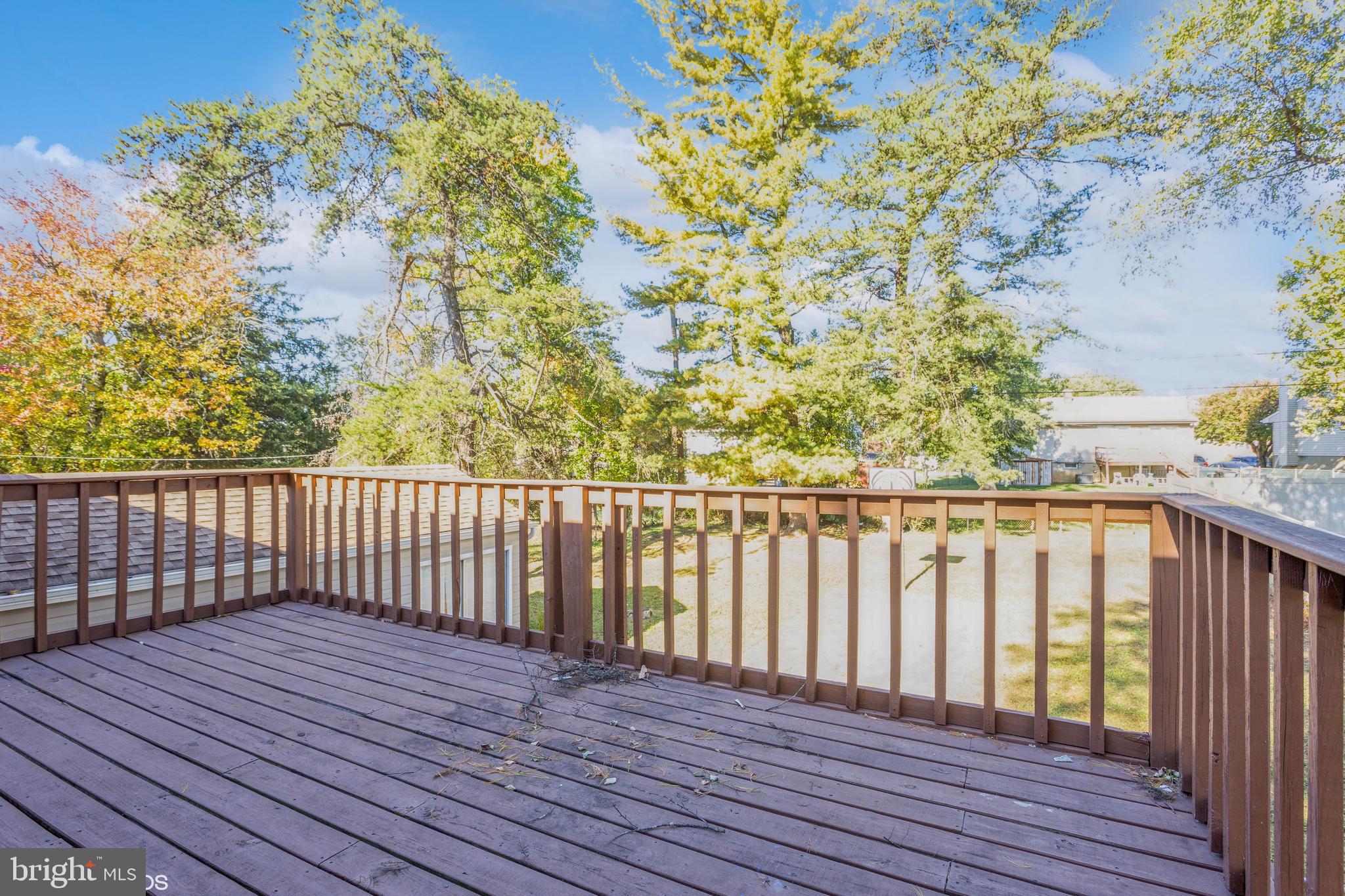 IMPERIAL GARDENS - Residential Lease