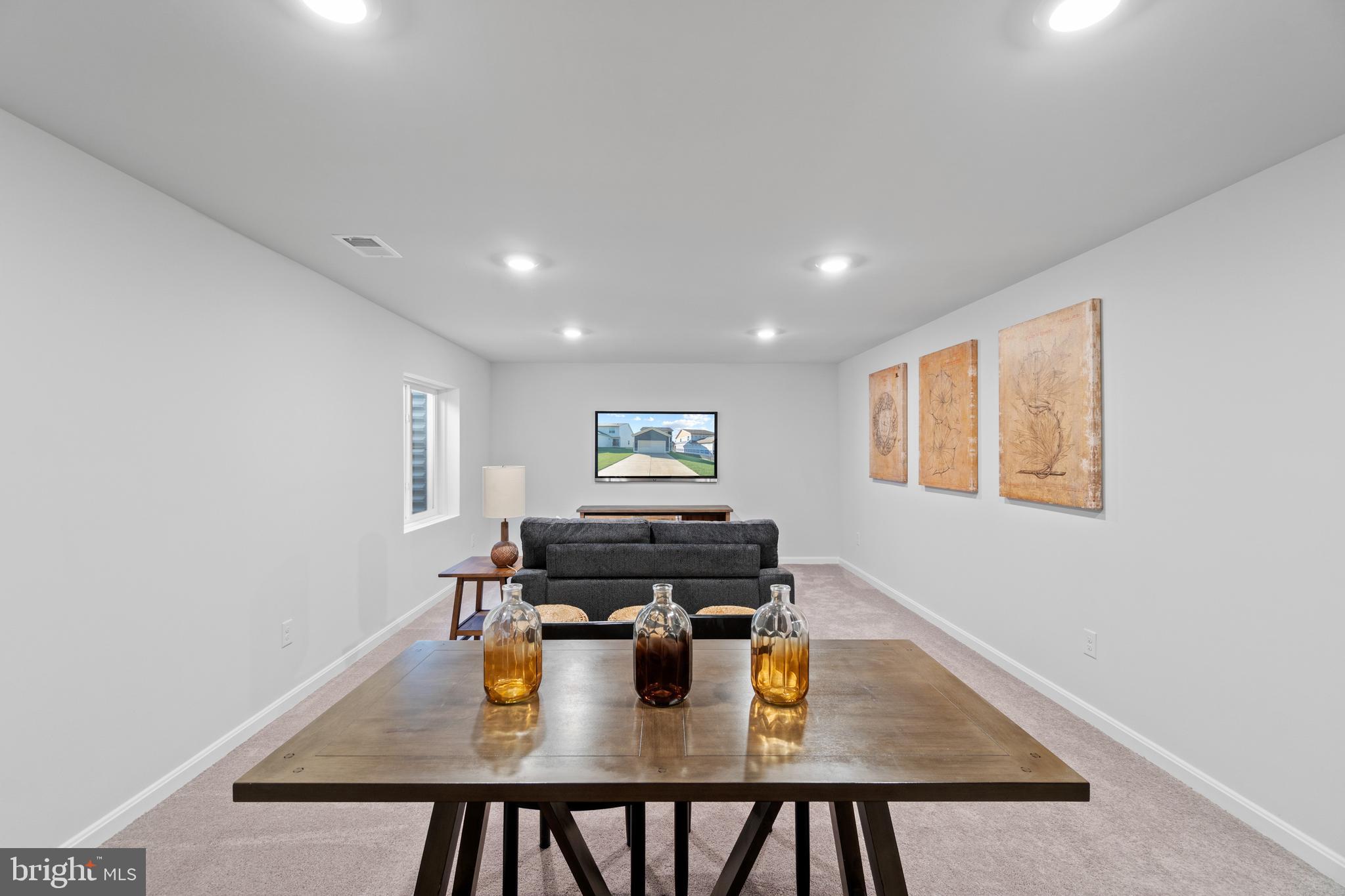 LADYSMITH VILLAGE - Residential