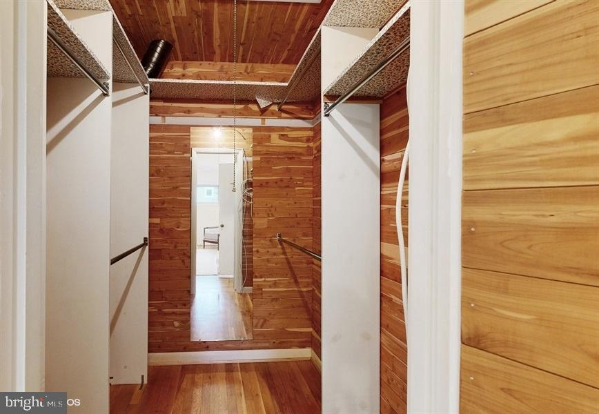 DEVON PARK - Residential