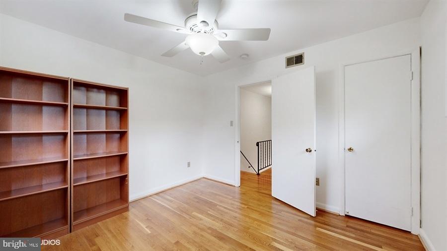 DEVON PARK - Residential