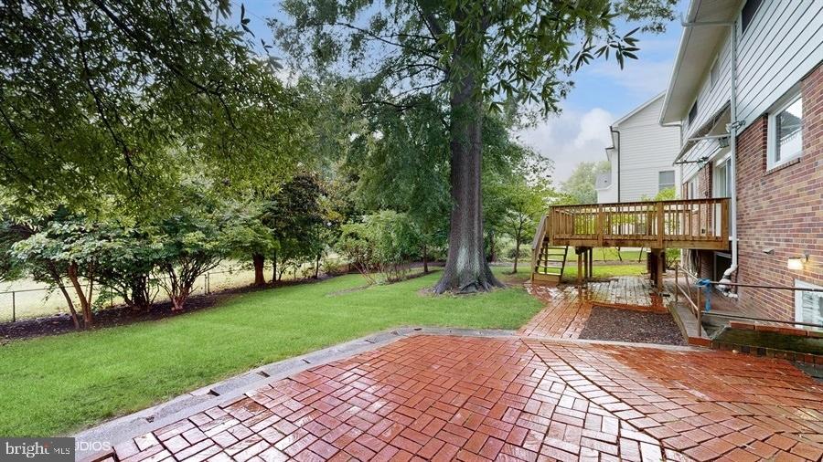 DEVON PARK - Residential