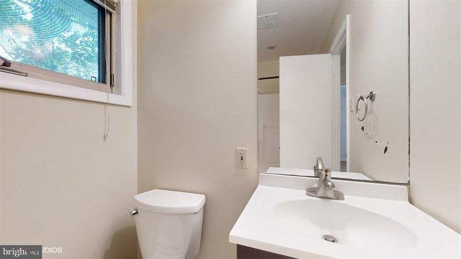 DEVON PARK - Residential