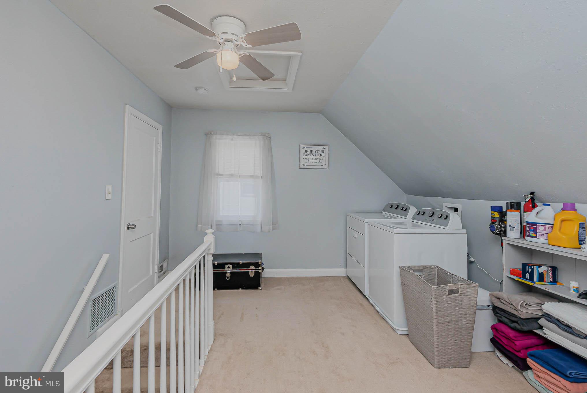 ESSEX/MIDDLE RIVER - Residential