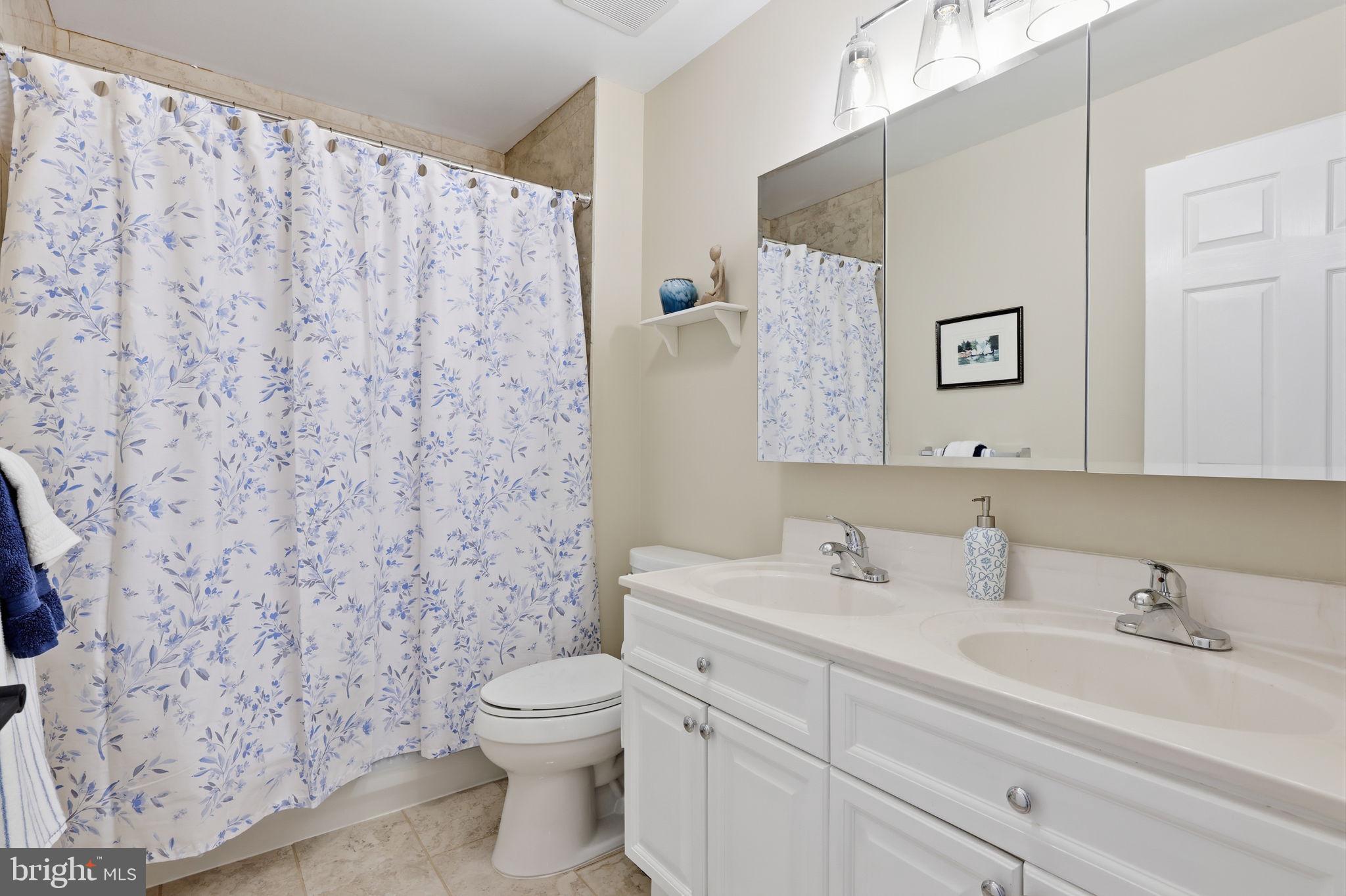 THE RIDINGS - Residential