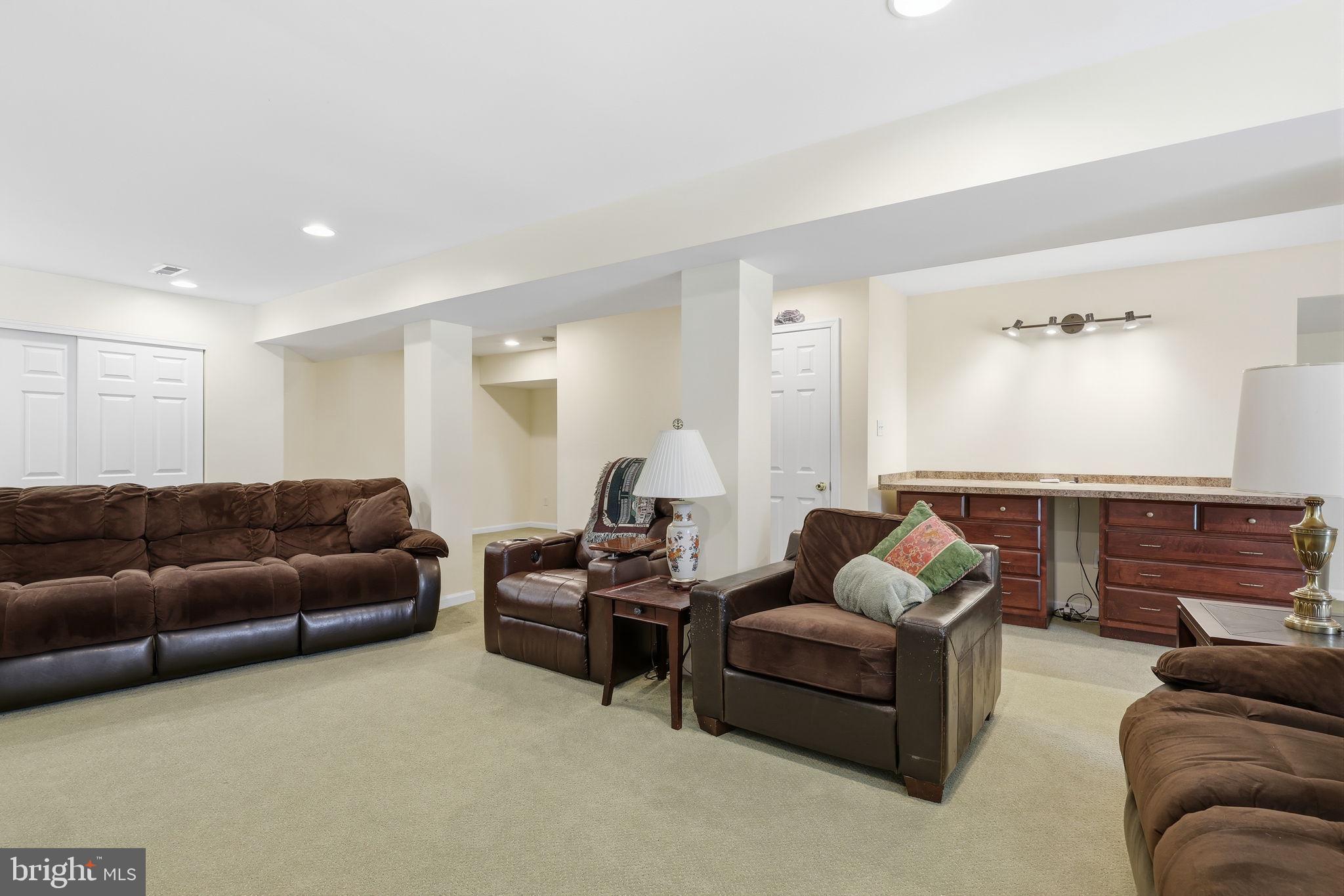 THE RIDINGS - Residential