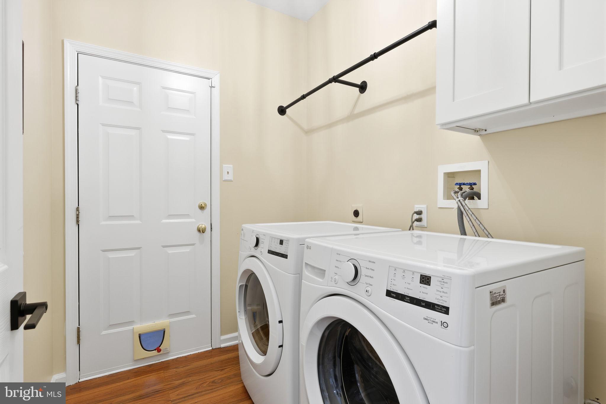 THE RIDINGS - Residential