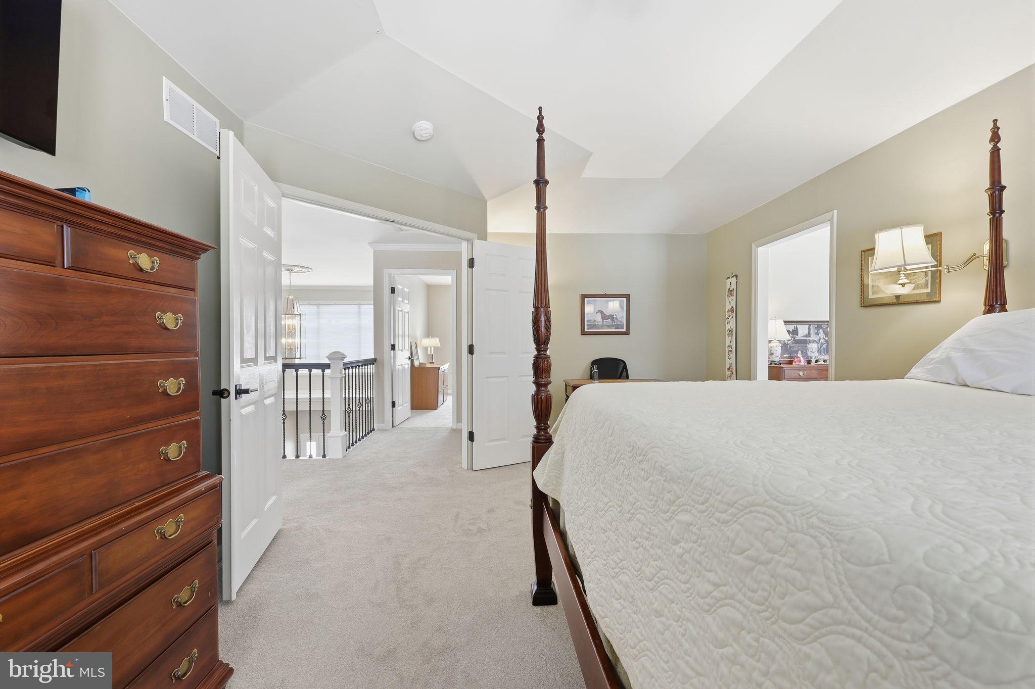 THE RIDINGS - Residential