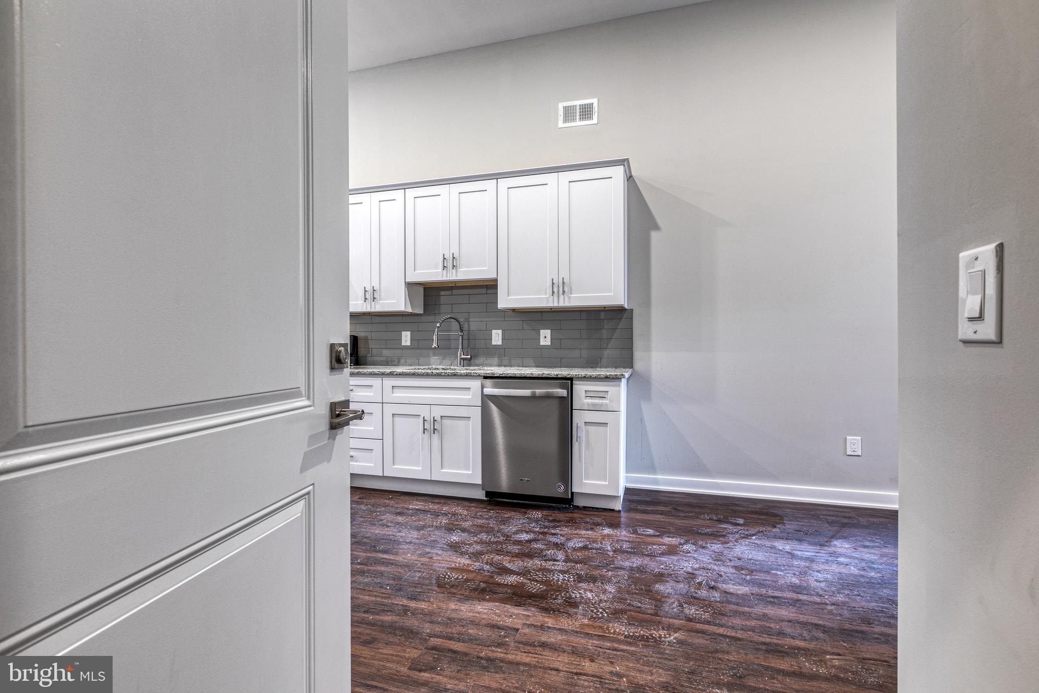 NEWBOLD - Residential Lease