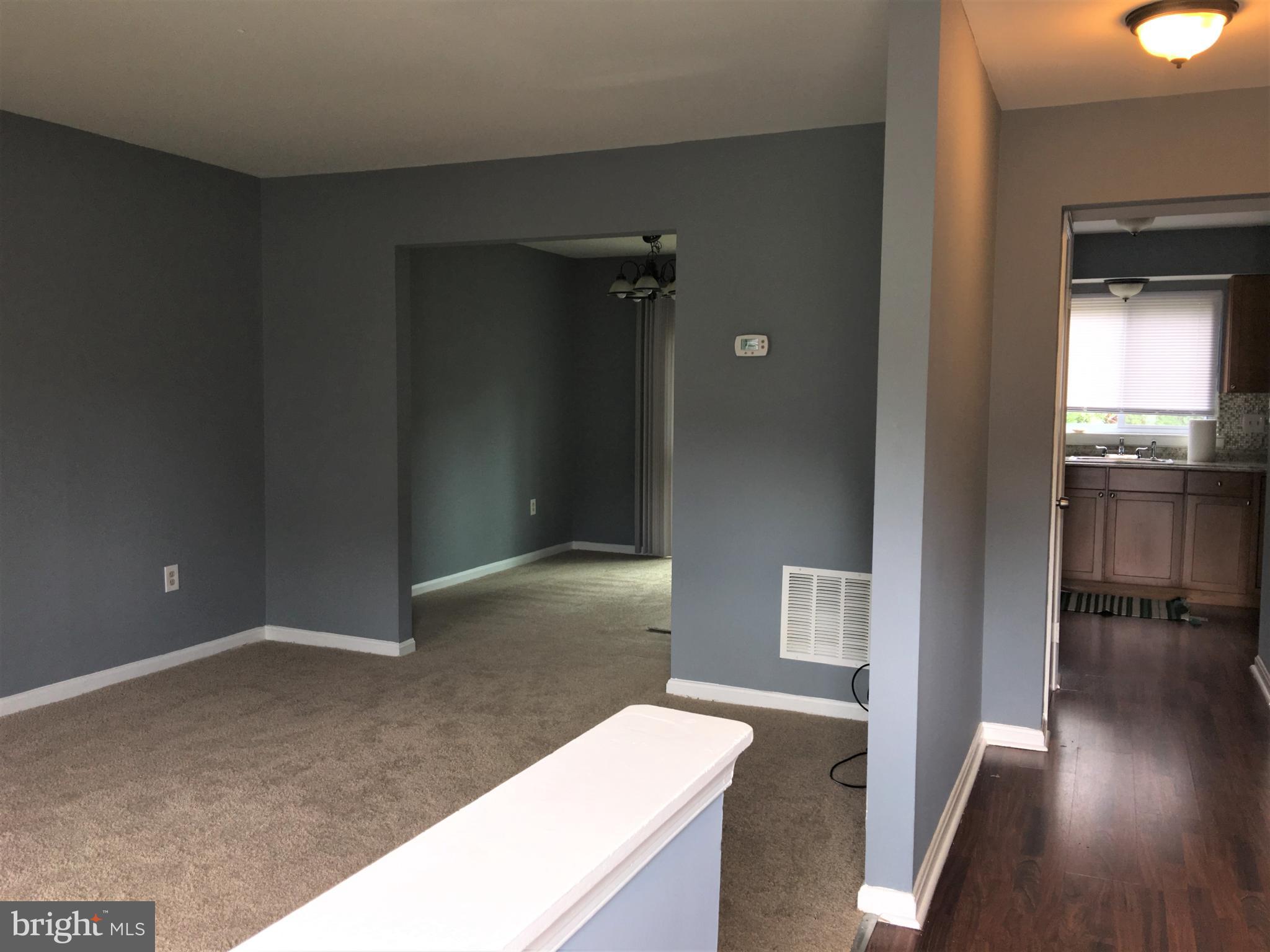 CLOVERLEAF TOWNHOUSES - Residential Lease