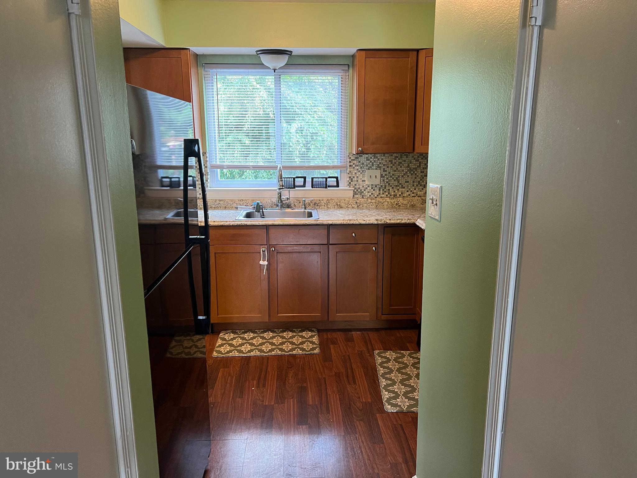 CLOVERLEAF TOWNHOUSES - Residential Lease