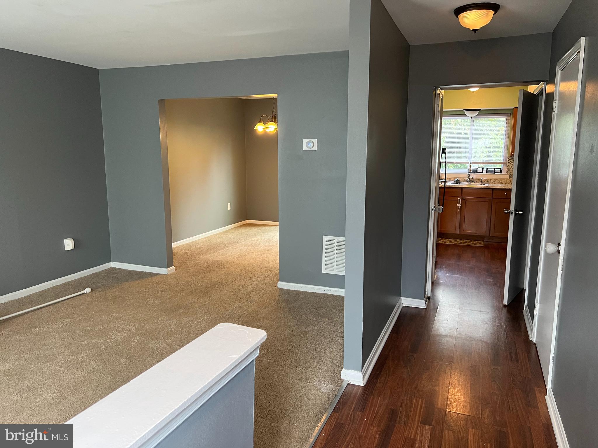 CLOVERLEAF TOWNHOUSES - Residential Lease